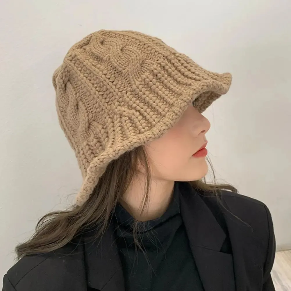 Cappelli a tesa larga Secchio 60% Cappello da pescatore caldo spesso S1 Autunno inverno lavorato a maglia Twist Cappello elastico Accessori moda 230928