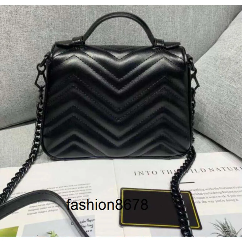 Topppåse Luxury Marmont Evening Bags Love Heart v Wave Pattern Satchel Axel Bag Black Chain Handväskor Crossbody Purse Lady Leather Tote Bags 7727-2#