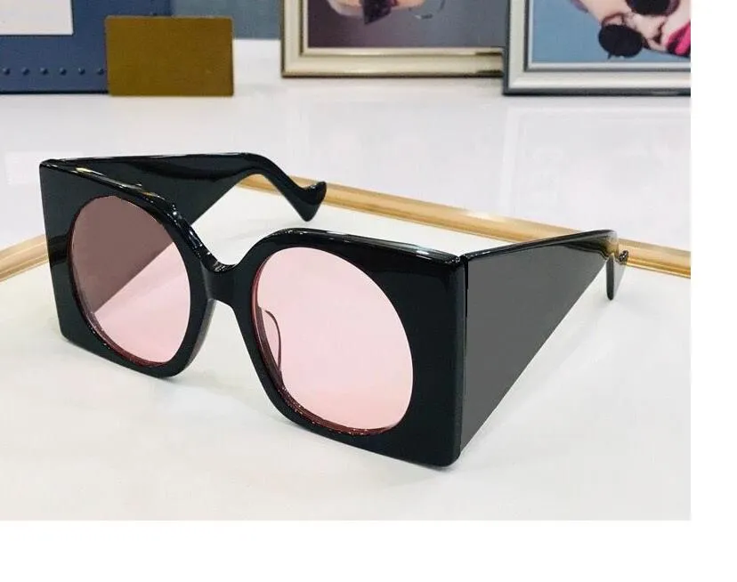 2023ユニセックス高品質のファッションサングラスブラック幅三角形板フィートフルフレームピンクの丸いメガネが箱で利用可能