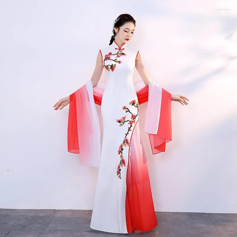 Ethnic Clothing White Sexy Satin Chinese Dresses Gown Women Large Size Slim Qipao Long Sequins Evening Party Cheongsam Elegant Vestidos