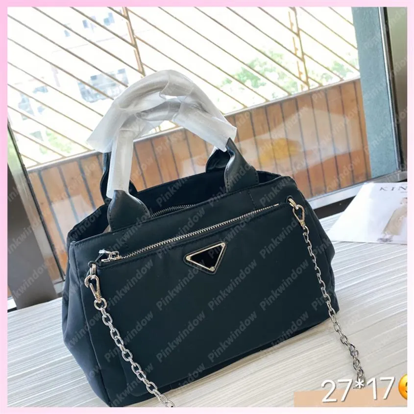 2021 Handv￤ska kvinnor Luxurys designers v￤skor nylon crossbody axel messager v￤ska kvinnor handv￤skor pursar pl￥nb￶cker triangel pochette 22290