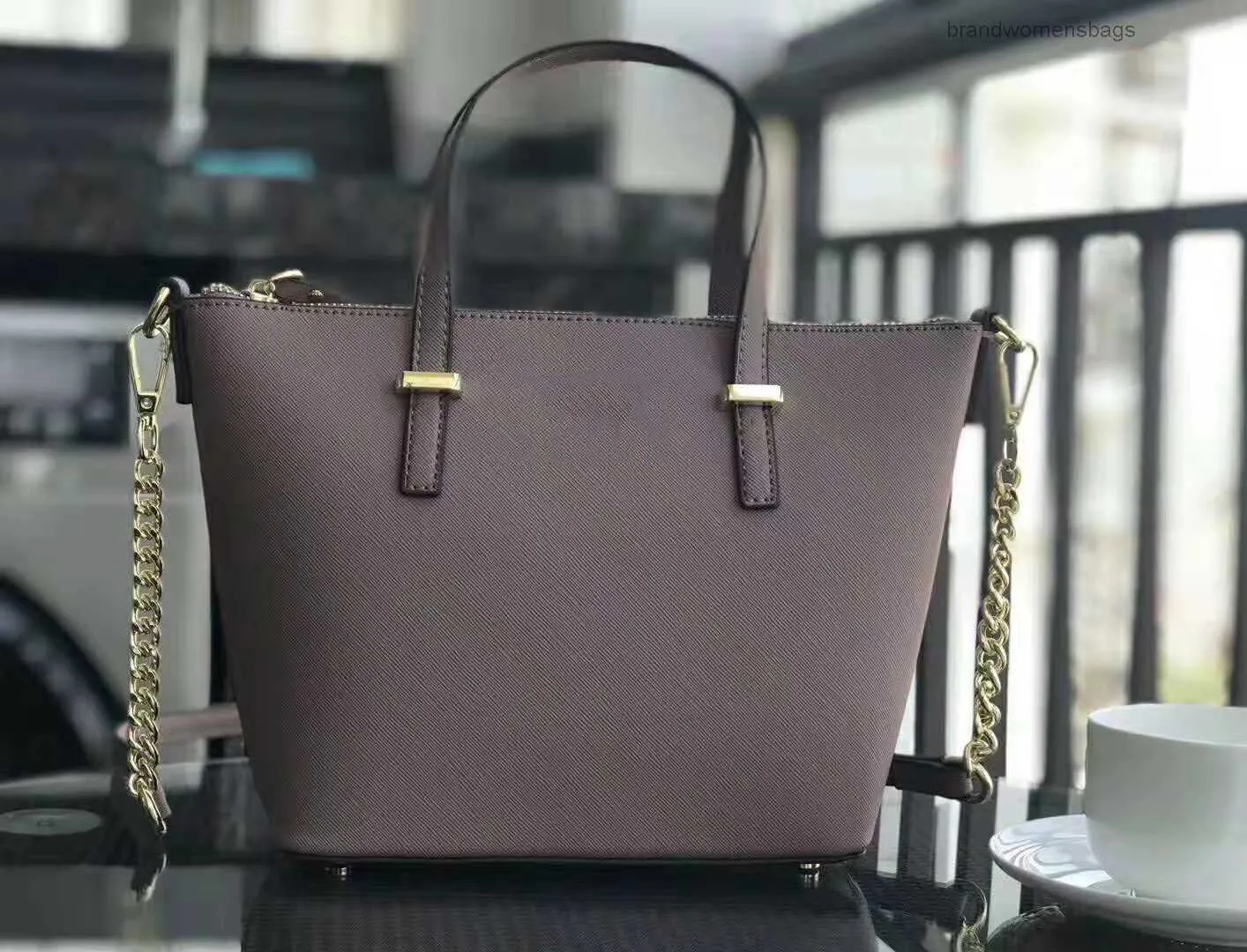 Designer de marca Bolsas de noite bolsas femininas bolsas de ombro de bolsa cruzada bolsas de bolsa de bolsas com correntes de correntes de moda Brandwomensbags