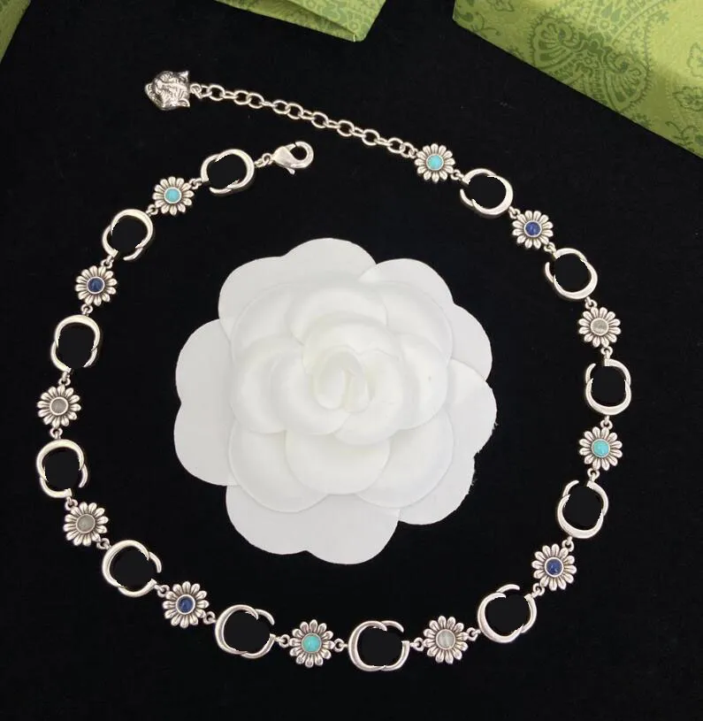 Klassische Silber Blume Kette Halskette Luxus Designer Doppel Brief Armband Haben Stempel Messing Material Für Frauen Hochzeit Pa261u