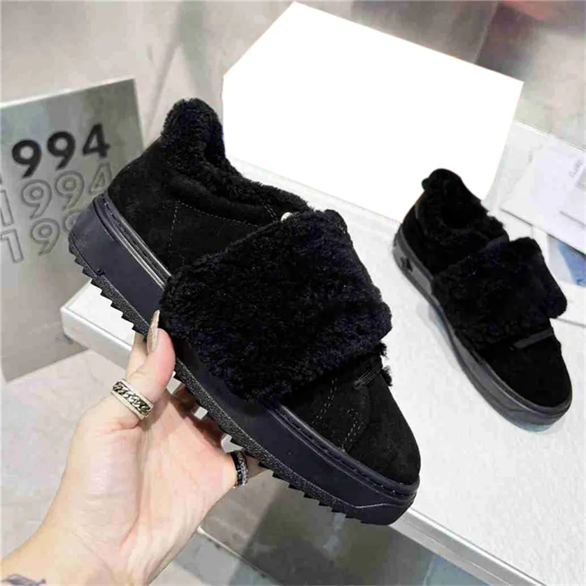 Luxury Designer Emblematic Time Out Sneaker Boots In Suede Calf Leather With Collar And Velcro Strap Fluffy Shearling Treaded Outsole Sneakers With Original Box