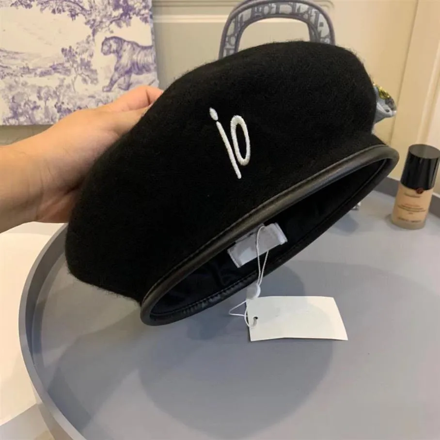 Wool Designer Beanie Luxury Fashion Beret Classic Mens And Womens High Quality Casual Cashmere Hat Winter Warm Letter Embroidery224x