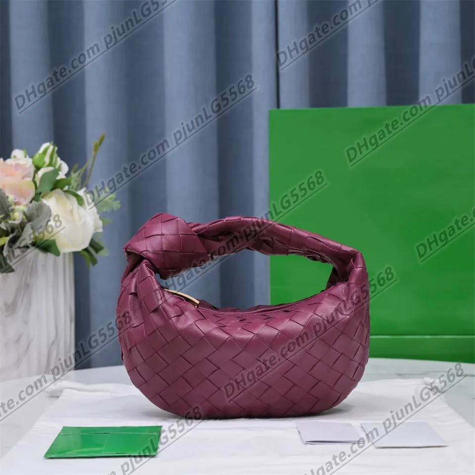 Top quality armpit shoulder bag Fashion woven leather handbag Luxury designer Moon shaped medium bag Women' Cosmetic Bags cross purses