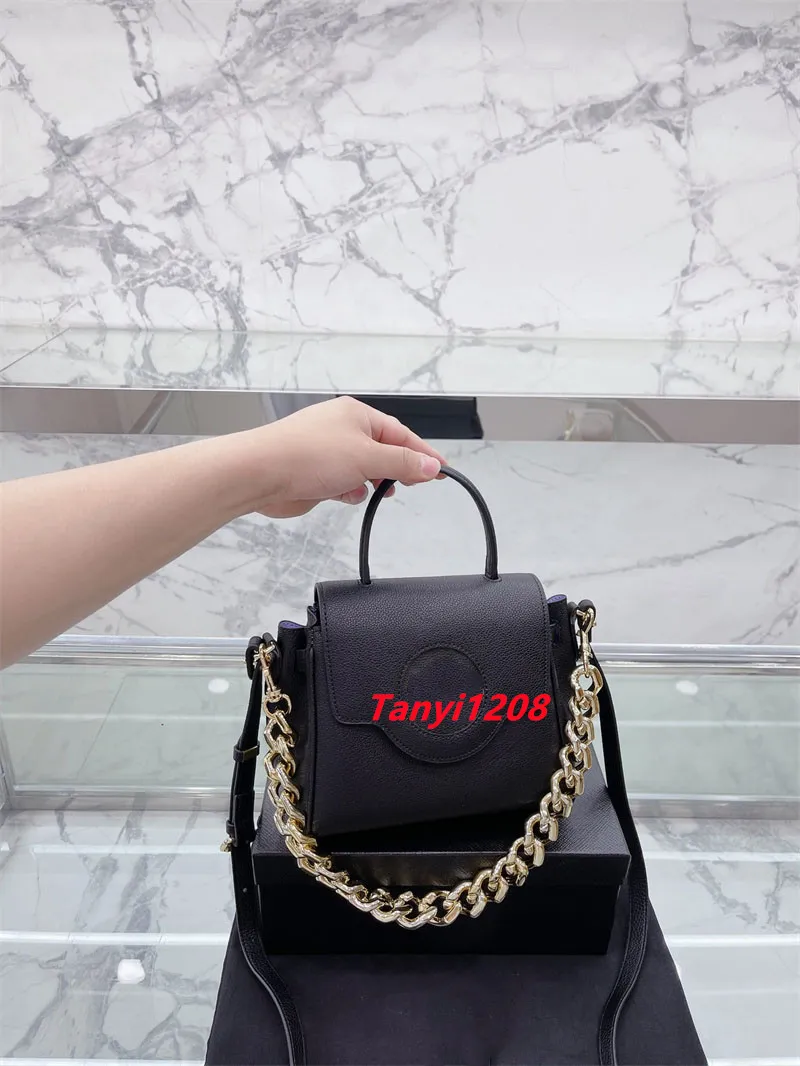 Новая женская маленькая сумочка в черных мешках на плече дизайнерский пакет Crossbody Bag Популярные кожаные верхние ручки дизайнерские сумочки женщины