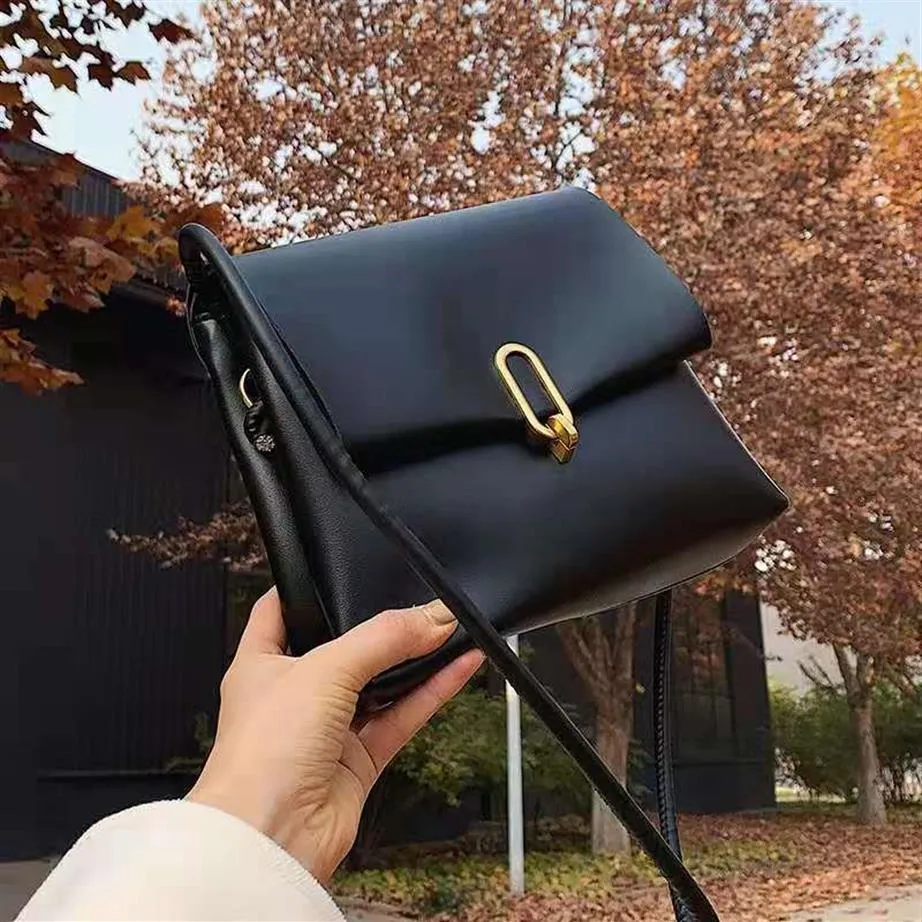 HBP Fashion Ladies Messenger Shoulder Bag Pu Leather Solid Color Handbag Trendy Simple Shopping Bag302W