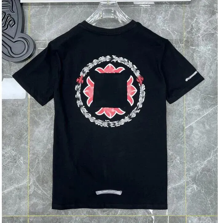 2023 mens t shirt designer t shirts love tshirts camouflage clothes graphic tee heart behind letter on chest t-shirt hip hop fun print skin-friendly 14