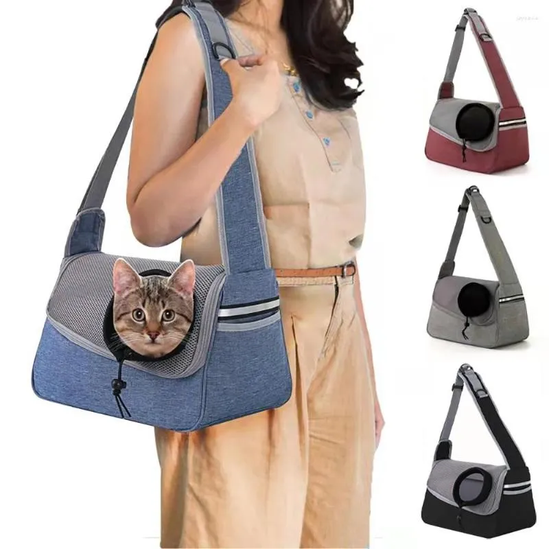 Hondenauto -covers Pet Crossbody Body Cat Een schouderdrager Ademend gaas buiten reizen draagbare sling puppy kitten handtas