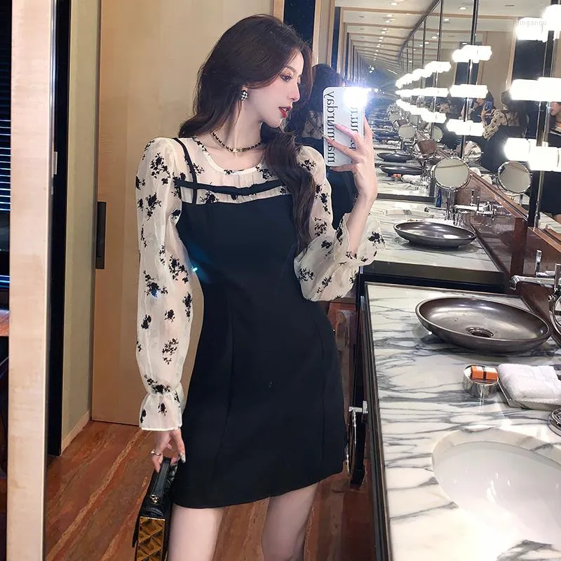 Casual Dresses Restore Ancient Ways Of Fund 2023 Autumn Gauze Sleeve Splicing Floral False Little Black Two Pieces A Word Dress
