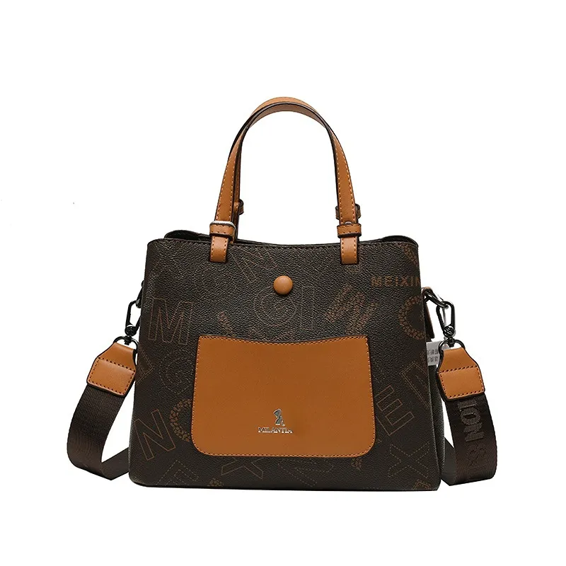 Zacht leer met lichte luxe en hoge textuuravondtassen Nieuwe sfeervolle draagbare mode mode van middelbare leeftijd cross-body tas voor vrouwen