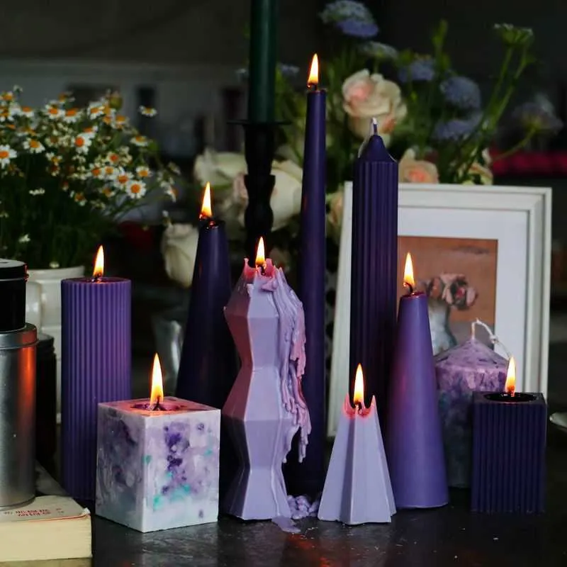 Bougies Décoratives Violettes En Cire D'abeille Avec Un Arôme De