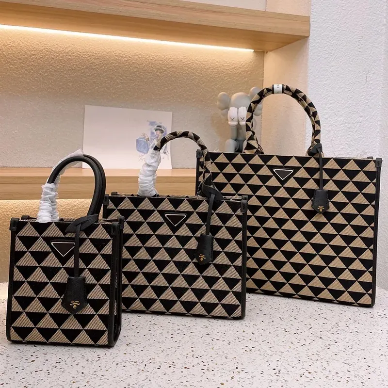 Tote Bag Symbole Embroidery Handbags Shopping Bags Women Shoulder Bag Fabric Handle Triangular Metal Fashion Letters Brand Pocket Three Colors Pouch