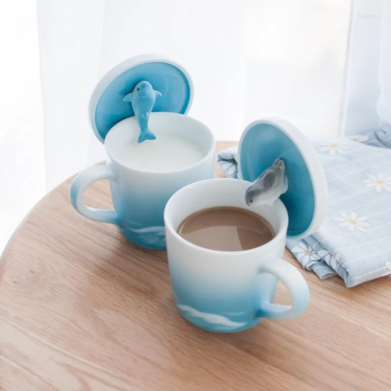 Tazze Piattini Balena in ceramica Tazza carina Tazza da caffè con coperchio Latte Tè in porcellana Tè britannico Festa pomeridiana Bevande fredde Acqua