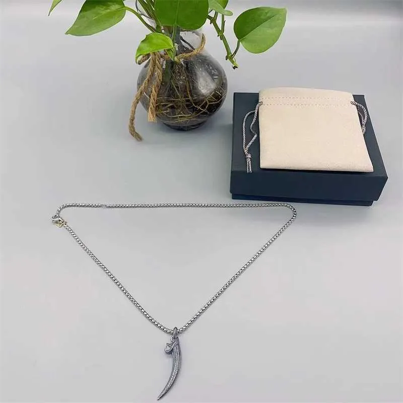 Ox Fashion Men Designer Chain Halsband Personligt lyxhornsmycken hänge för män födelsedagsjubileum gåva halsband