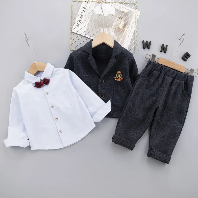 3 pezzi/set nuovi gentiluomini set di vestiti per bambini autunno vestiti per bambini ragazzi cappotto Casual T-shirt pantaloni costume da bambino tuta per bambini