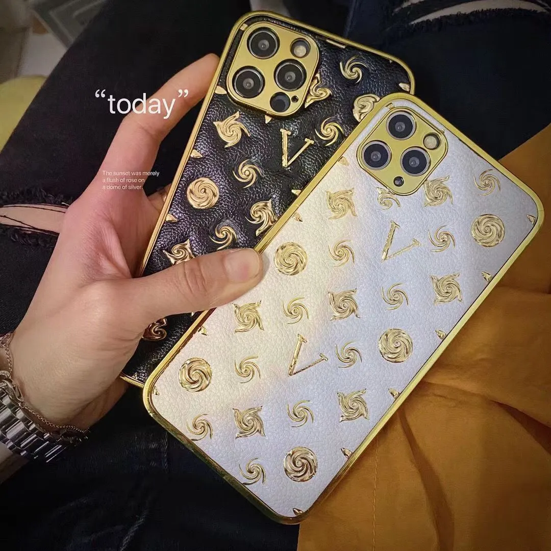 Designerskie etui na telefony do iPhone'a 14 Pro Max 13P 12 11 XR luksusowe złote etui w kwiaty Retro matowa skórzana obudowa telefonu odporna na wstrząsy obudowa