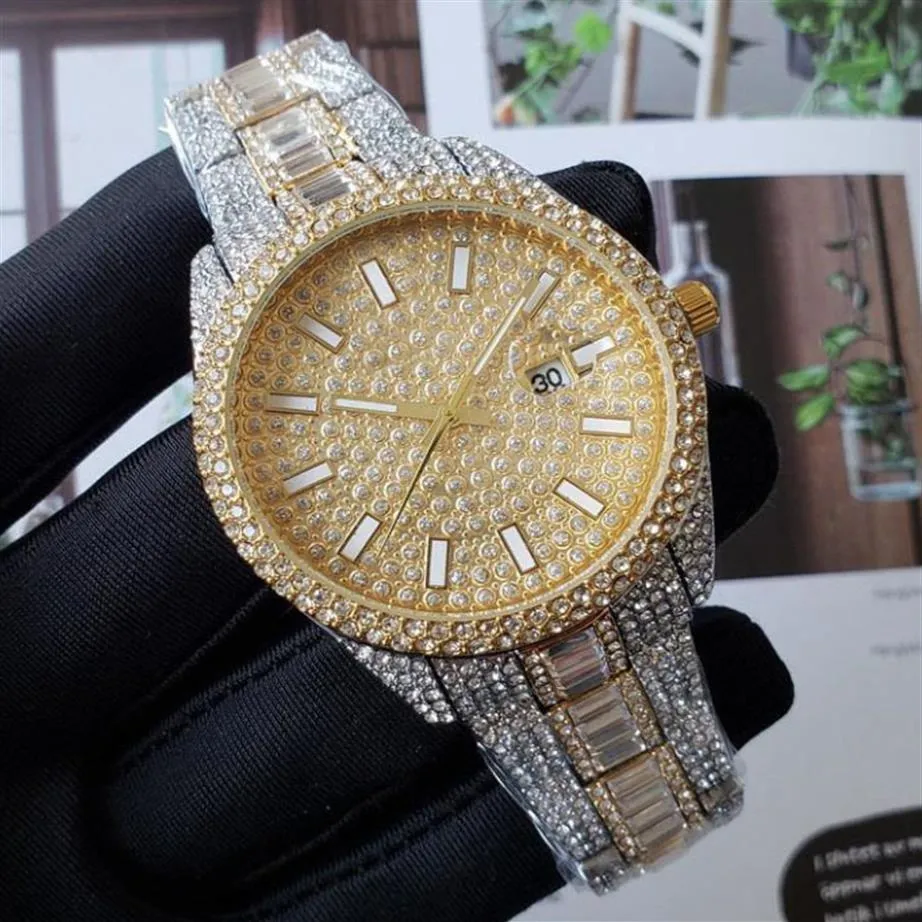 Top Designer Men Watches Diamond Out Watch Fashion Gold Diamant Dial 42 mm Día de la fecha Mensaje de pulsera Hebilla plegable Montre DE266Q