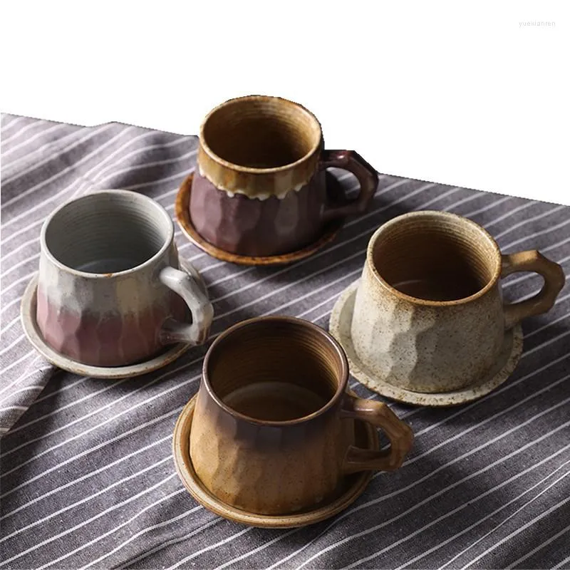 Kopjes schotels Japanse retro keramische koffiekop en schotel set creatief geschenk porselein afternoon tea grove aardewerk mok met bord