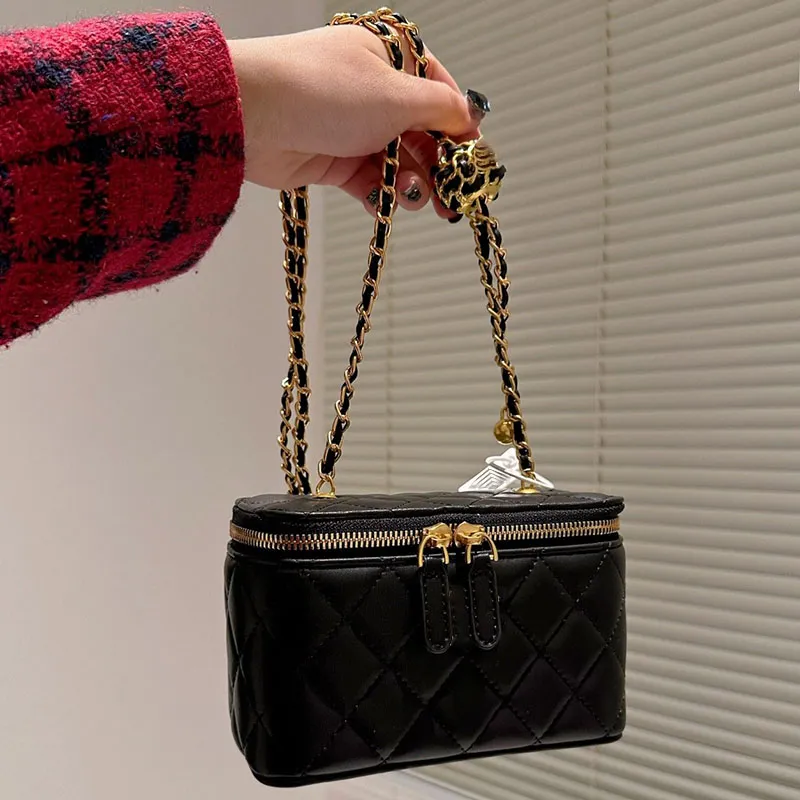 CC Bags Luxusmarke Kosmetiktaschen Hüllen Französische Damen Klassische Kosmetiktasche mit Reißverschluss und Spiegelkoffer Diamantgitter Leder Umhängetasche Tren