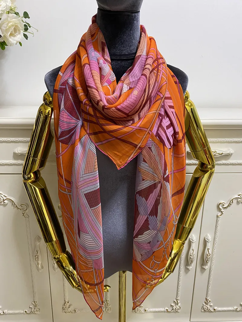 Foulard carré femme foulards 100% soie matière fine et douce motif pinte orange taille 130cm - 130cm