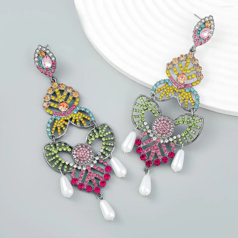 Boucles d'oreilles en peluche de mode Métal de la mode