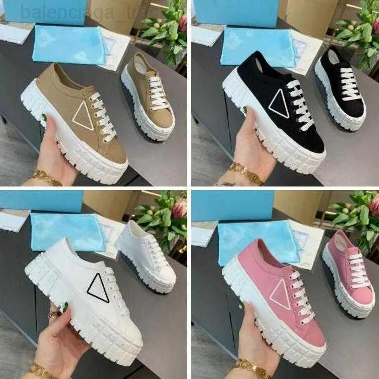 Scarpe designer donne in nylon scarpe gabardine tela sneaker wheel lady garerars piattaforma piattaforma solida elevata scarpa con scatola alta 5a qualità at1e