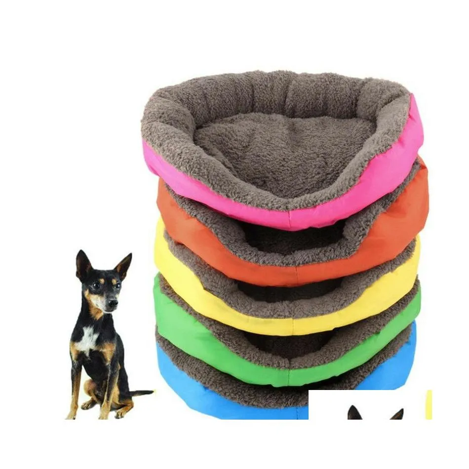 Casas para perros Accesorios para perreras Manta suave para mascotas Cama para gatos de invierno Estera para pies Impresión de pies Colchón de sueño cálido Pequeños perros medianos Gatos Coral Flee Dh5Lb