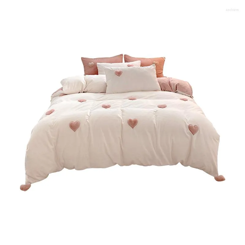 Bedding Sets Cute Girl Heart Thickened Autumn And Winter Milk Fiber Four-Piece Three-Dimensional Love Quilt Cover Thermal Coral Fleece