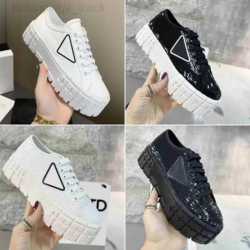 Designer Shoe Women Nylon Shoes Gabardine Canvas Sneakers Wheel Lady Trainers Loafers Platform Solid h￶jda sko med l￥da h￶g 5A -kvalitet J9MD
