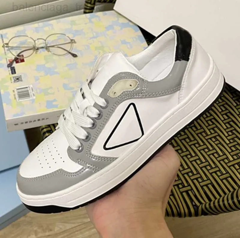 Designer Shoe Women Nylon Shoes Gabardine Canvas Sneakers Wheel Lady Trainers Loafers Platform Solid h￶jda sko med l￥da High 5A Quality LL59