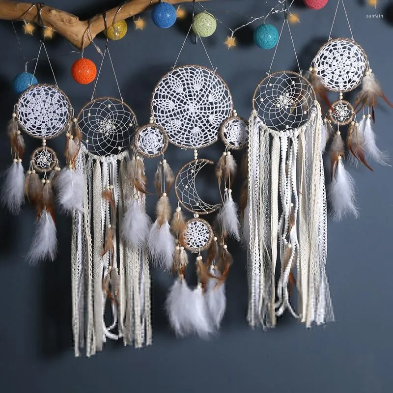 Decorative Figurines Dream Catchers Handmade Indians Style Home Decoration Room Wall Hangings Feathers Craft Wind Chimes Catcher