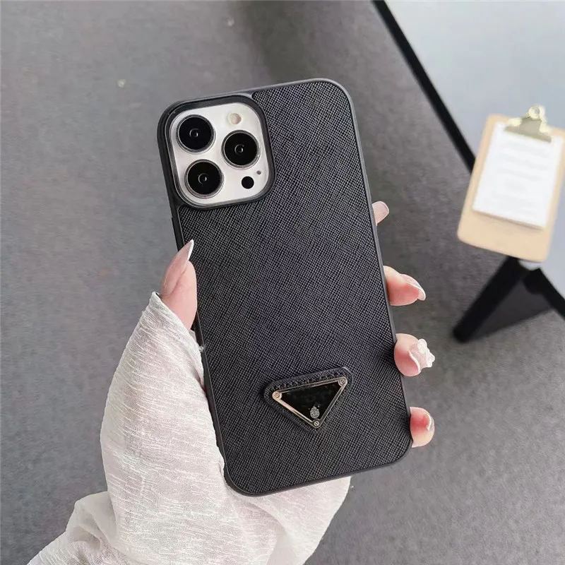 Luxury Designer Phone Case For iPhone 15 15pro 14 14plus 14promax 13 13 Pro Max 12pro 12 11 xsmax xr x black color Classic Letter Fashion Shockproof shell Case 085645