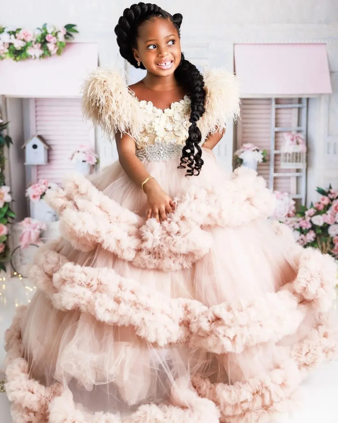 Blush Pink Feahter Girl Pageant Dressed Tiered Flower Girls jurken For Wedding Kids Ruffles Party Birthday Jurets For Photoshoot