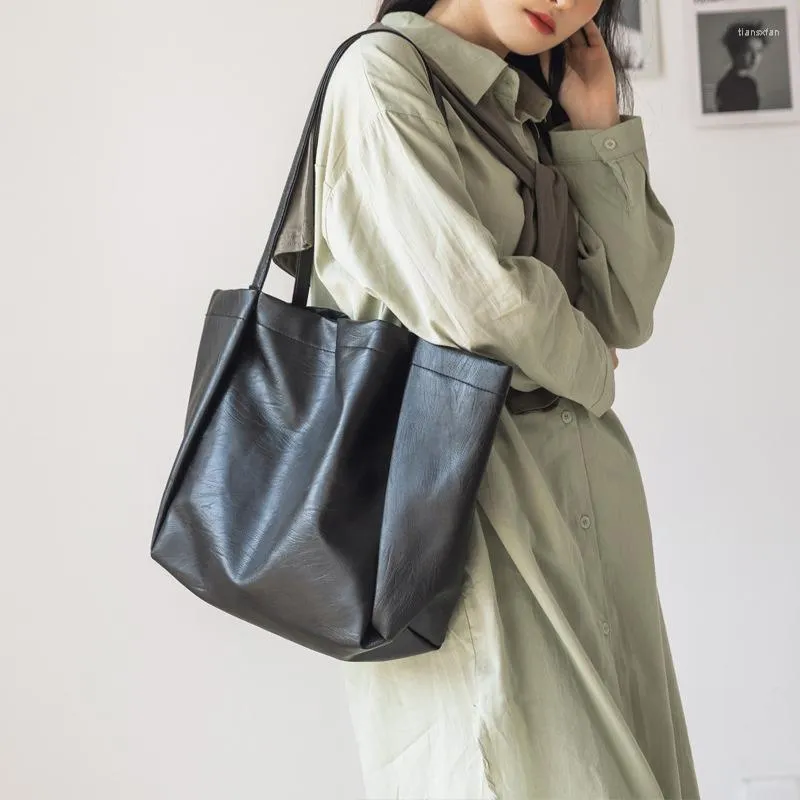 Torby wieczorowe torebki torebki damskie 2023 Koreańska skórzana torba na duże ramię dla kobiety Wysokiej jakości duża projektantka mody kobieta
