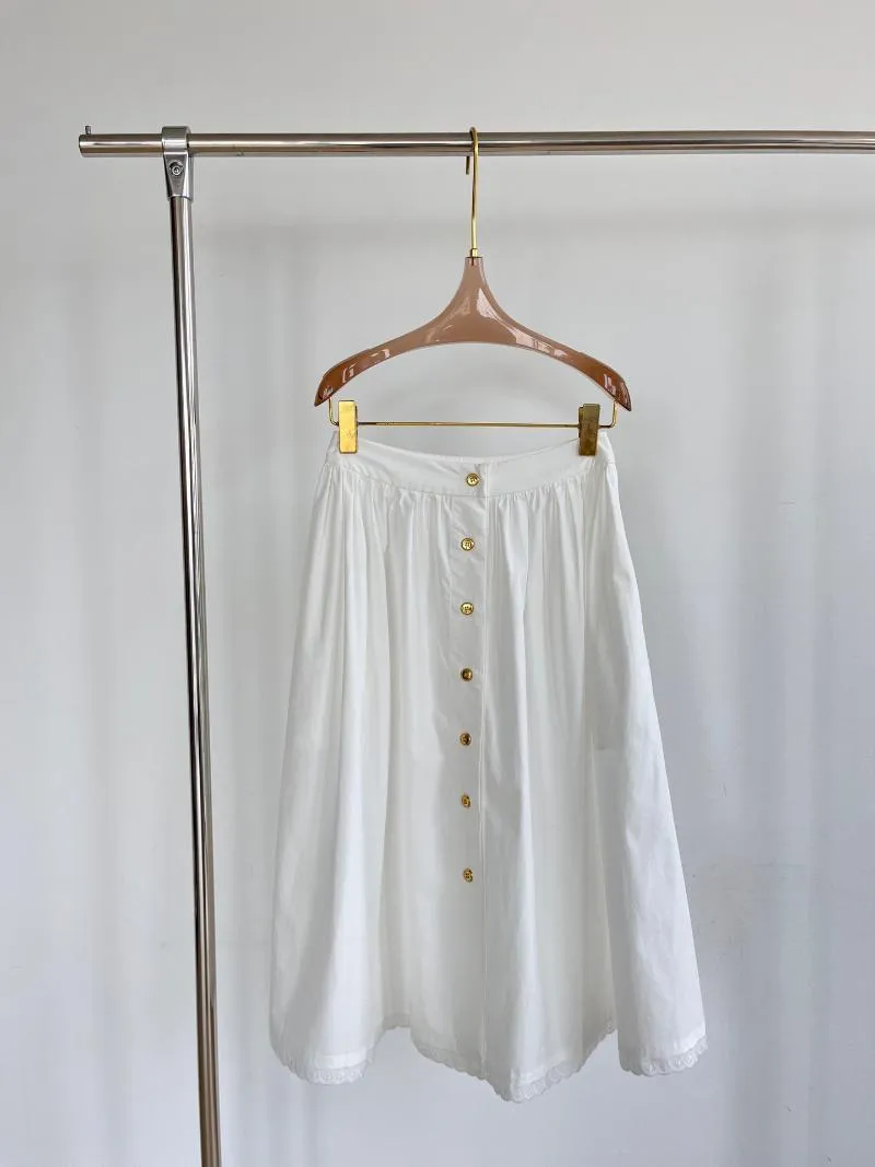 スカート夏の女性服ファッションボタンホワイトスカートスウィートガールズフリルボールガウンロングスカート