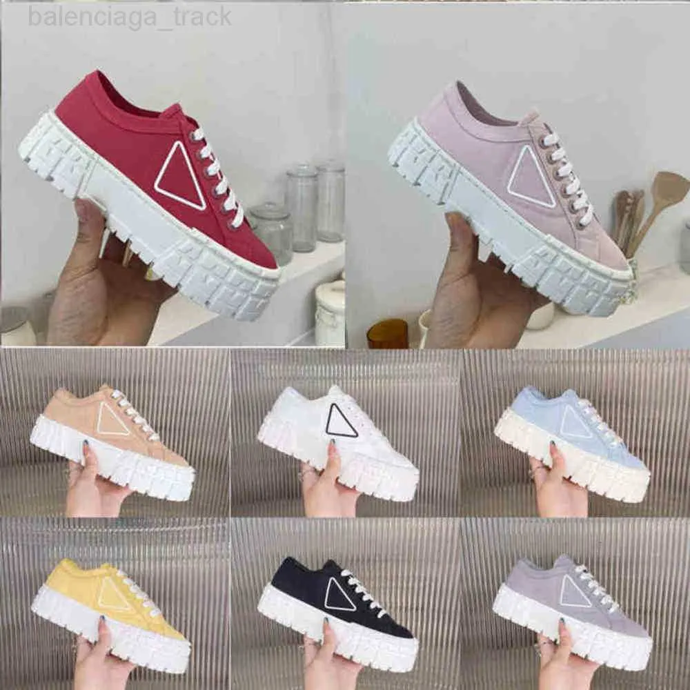 Chaussure de designer Femmes Chaussures en nylon Gabardine Canvas Sneakers Wheel Lady Trainers Plate-forme Solide Chaussure Haulten Solide With Box High 5A Quality J2ph