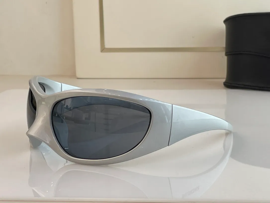 Shield Wrap Güneş Gözlüğü Gümüş Gri Lens Partisi Güneş Gözlüğü Komik Kadın Erkekler Moda Güneş Gözlüğü Sunnies Gölgeleri UV400 Gözlük Kutu