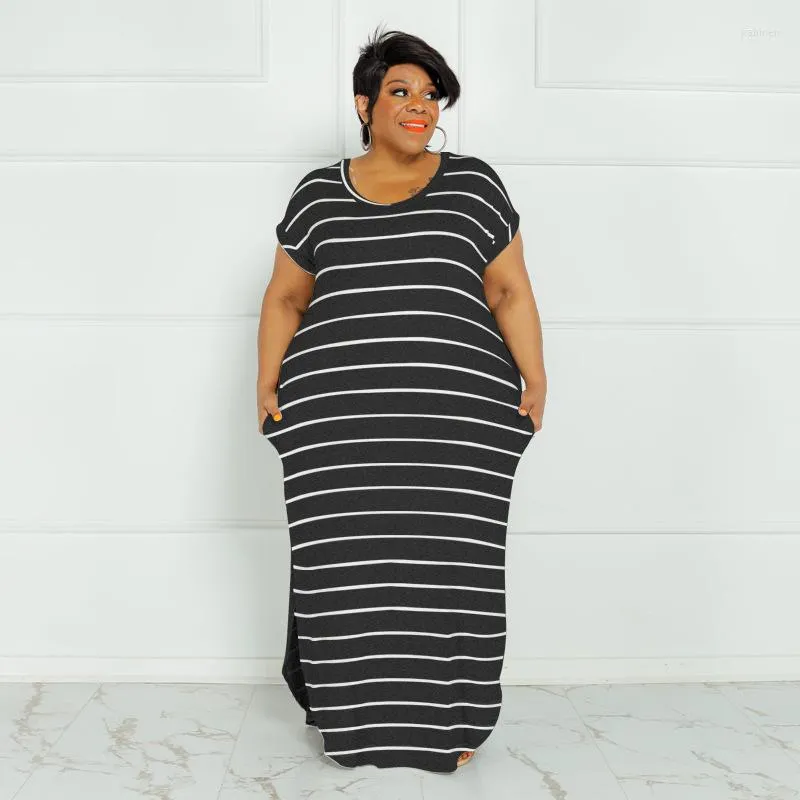 Grande taille robes femmes robe 2023 été élégant vêtements de luxe soirée Maxi robe en gros décontracté moulante rayé tenue