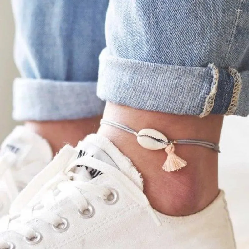 Anklets Huatang Boheemse Tassel Shell -kralen Hangschakel Anklet For Women Gray Touwketen Verstelbare strandjuwelen Accessoires 6763