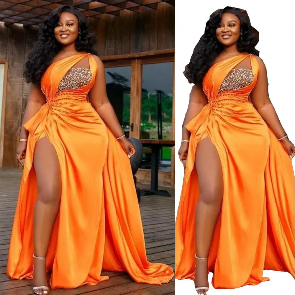 2023 Sexy Prom Dresses Orange One Shoulder Crystal Beads A Line High Side Split Satin Plus Size Party Formal Evening Gowns