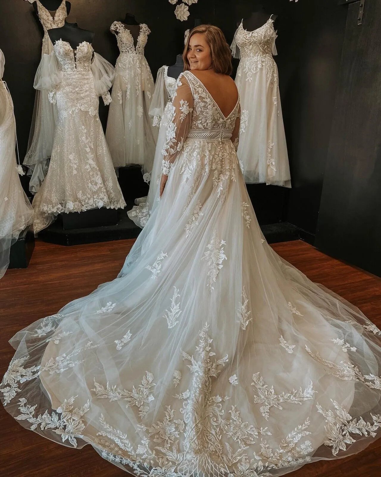 Plus Size Princess A Line Wedding Dresses With Long Sleeve 2023 Lace  Applique Floral Cathedral Train County Boho Bridal Gowns Vestidos De Novia  From 164,25 €