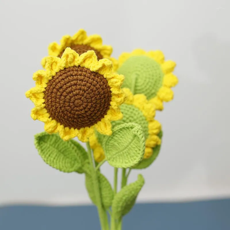 Decorative Flowers Hand-knitted Handmade Yarn Crochet Sunflower Bouquet Wedding Artificial Daisy Home Decoration DIY Fake Flower