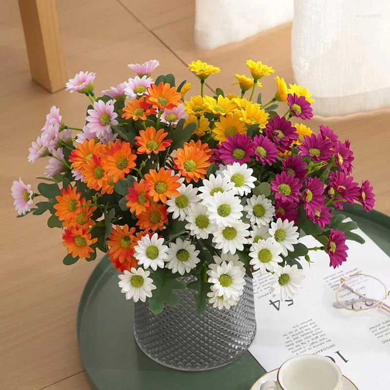 Decorative Flowers Artificial Daisy Chamomile Silk White Yellow Beauty Simulation Chrysanthemum Fake Home Garden Office Decoration