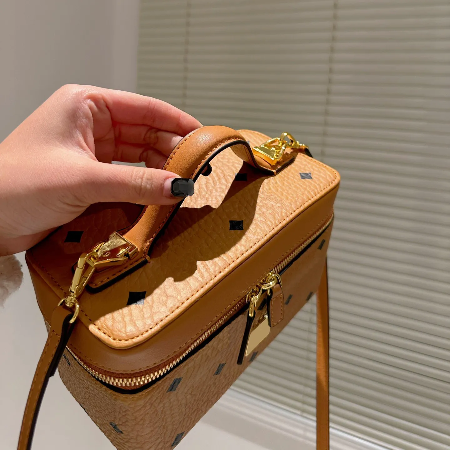 26ss Makeup Bags Cosmetic Bag Women Toiletry Bag... From 68,68 