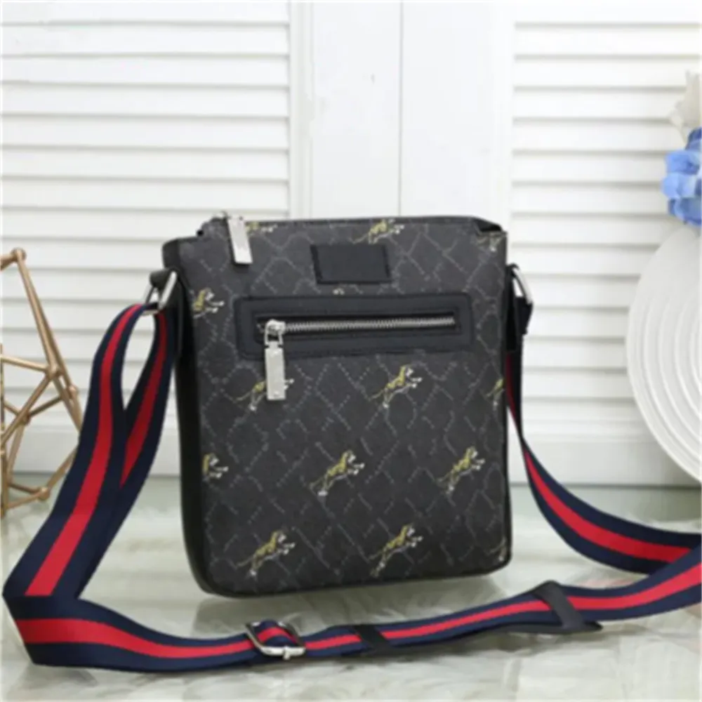 2023 New Men Crossbody Shoulder Bag styles Various sizes handbag luxurys designers bags pochette Multiple pockets 523599 fashion Messenger bag sale Hot