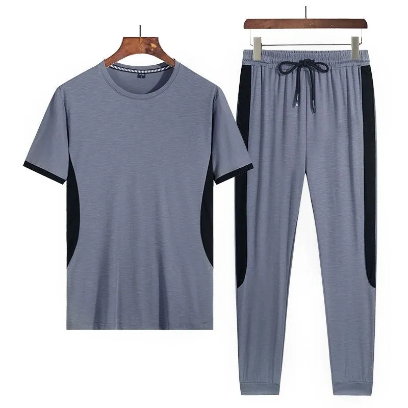 Treno masculino Tils de seda gelo Terno casual de verão Esportes finos de plus size roupas de camiseta elástica respirável soltas de secagem rápida