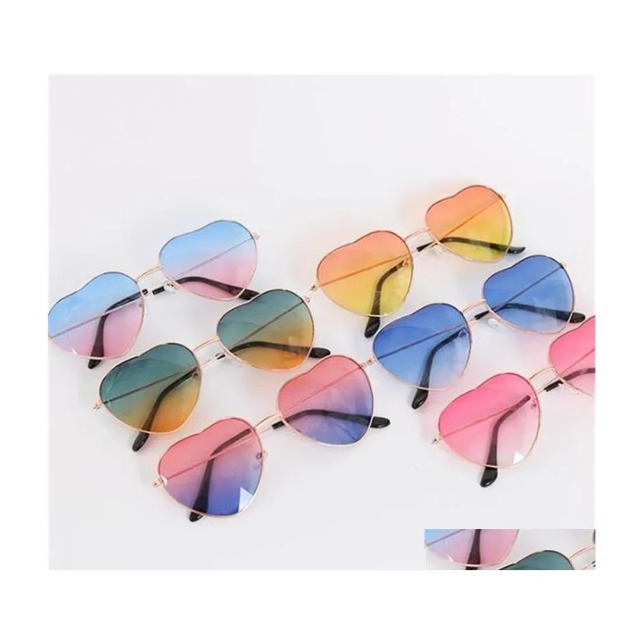 Kids' Sunblock Heart Shaped Sunglasses Thin Metal Frame Lovely Style Fashion Kids Colorf Lense For Children Women 1110 V2 Drop Deliv Dhqm4