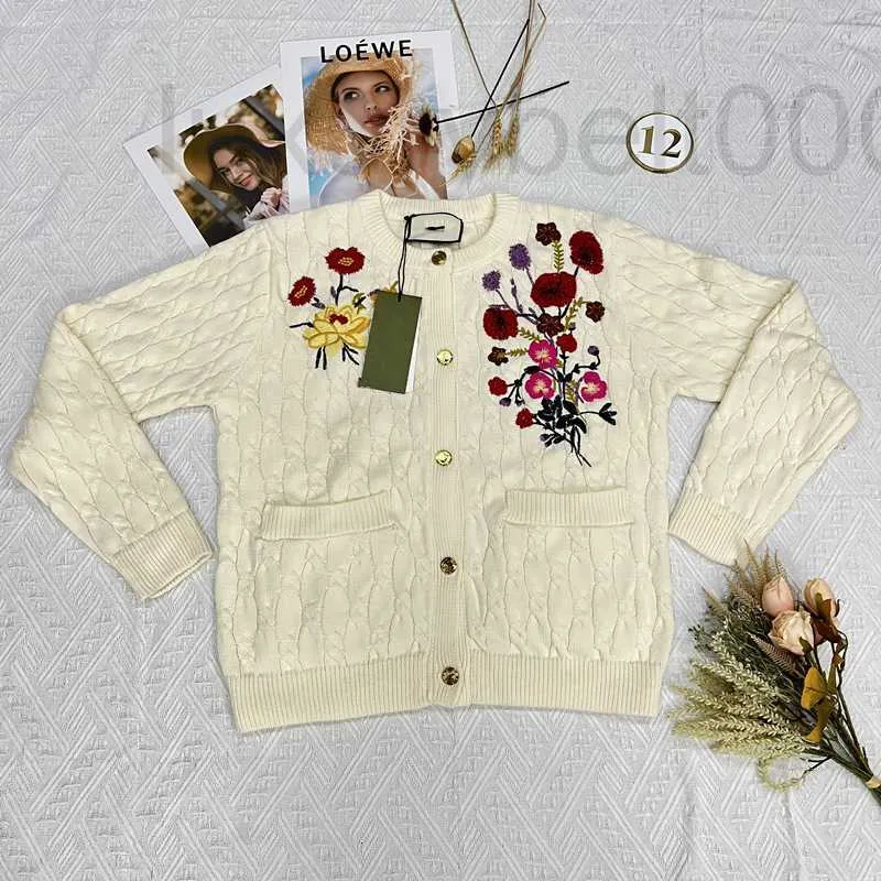 Women's Sweaters designer New Little Fragrance Heavy Industry Embroidery Premium Luxury Knitted Cardigan PS0L